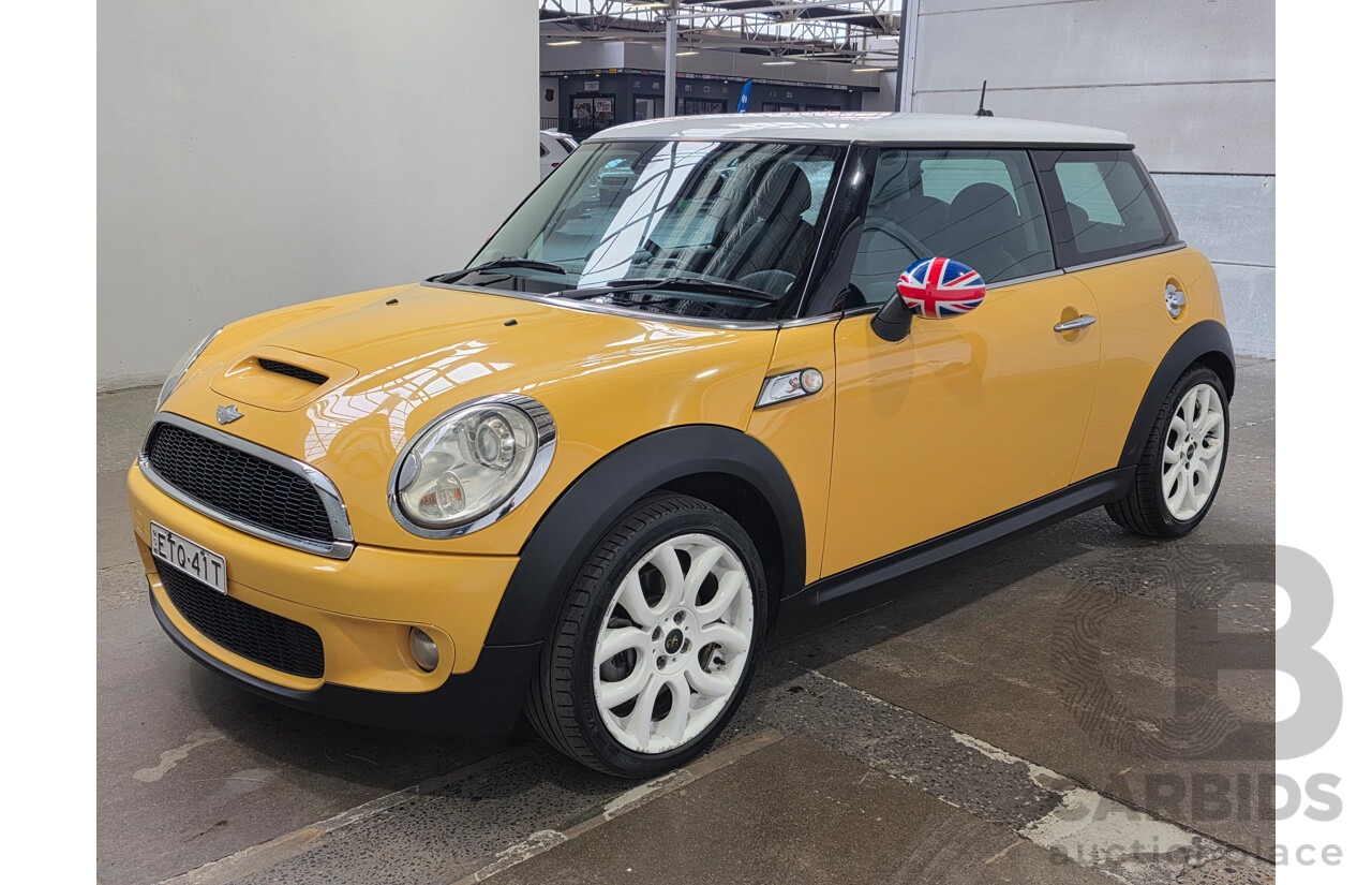 01/2008 Mini Cooper S R56 2d Hatchback Mellow Yellow 1.6L