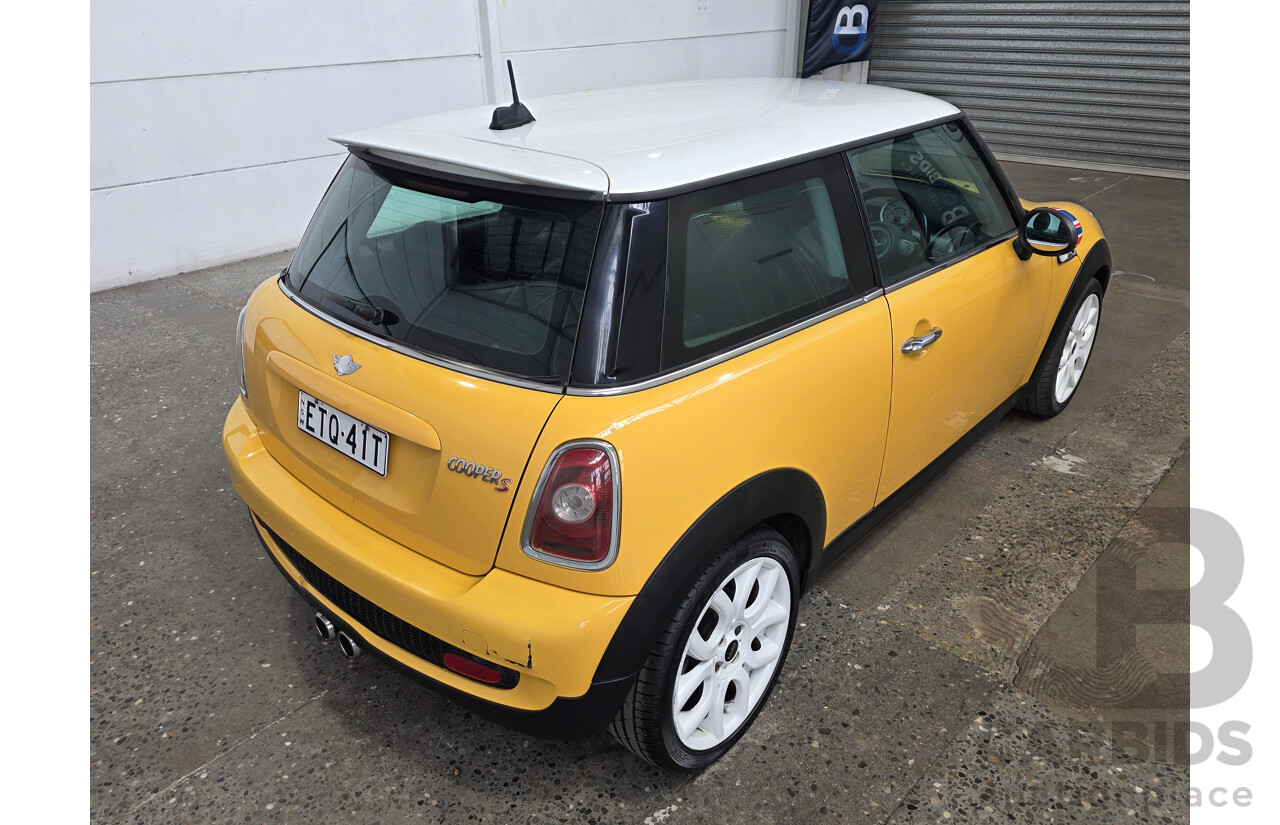 01/2008 Mini Cooper S R56 2d Hatchback Mellow Yellow 1.6L