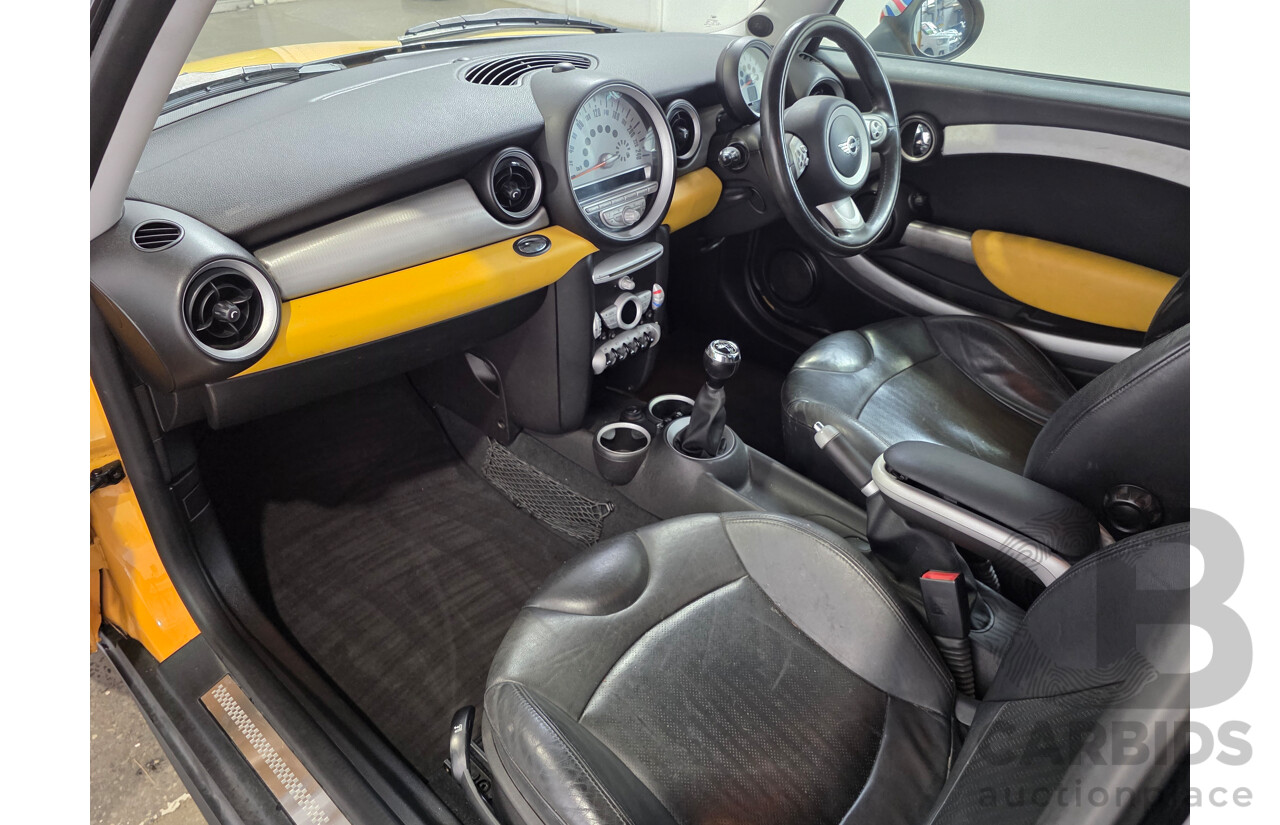 01/2008 Mini Cooper S R56 2d Hatchback Mellow Yellow 1.6L