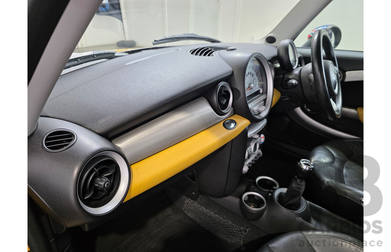 01/2008 Mini Cooper S R56 2d Hatchback Mellow Yellow 1.6L