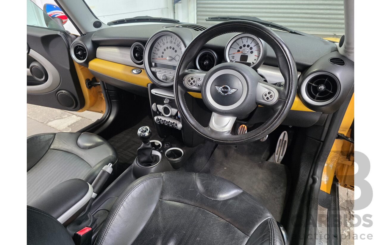 01/2008 Mini Cooper S R56 2d Hatchback Mellow Yellow 1.6L