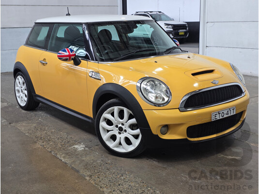 01/2008 Mini Cooper S R56 2d Hatchback Mellow Yellow 1.6L