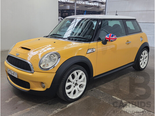 01/2008 Mini Cooper S R56 2d Hatchback Mellow Yellow 1.6L