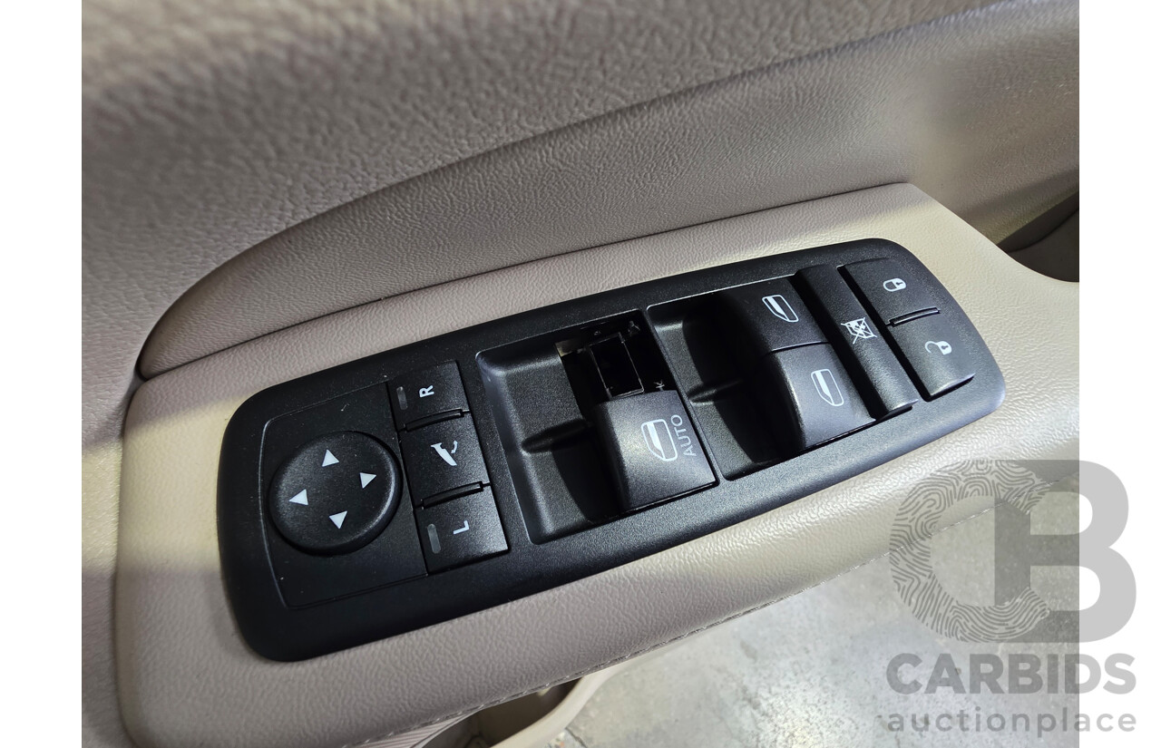 11/2013 Jeep Grand Cherokee LIMITED (4x4) WK MY14 4d Wagon Blue 3.0L