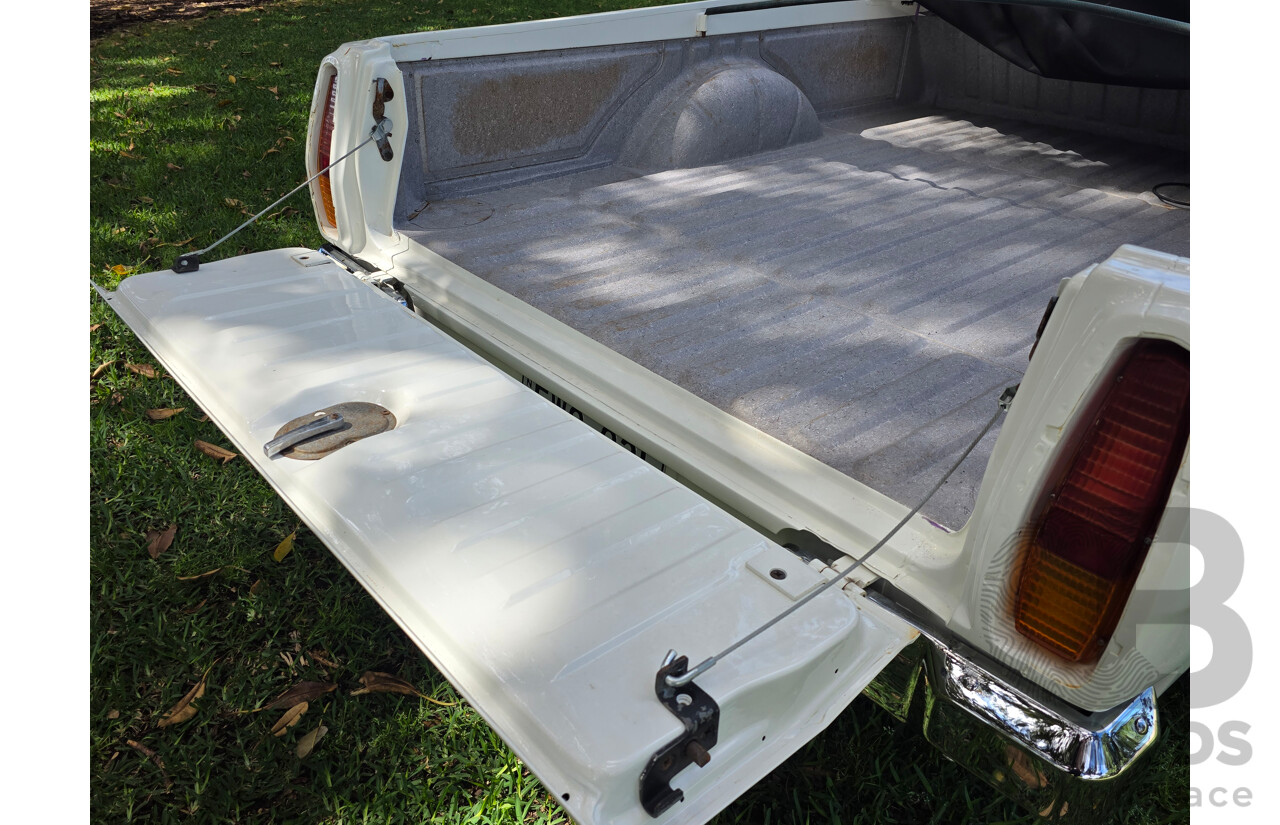 8/1981 Holden WB 2d Utility White V8 4.2L