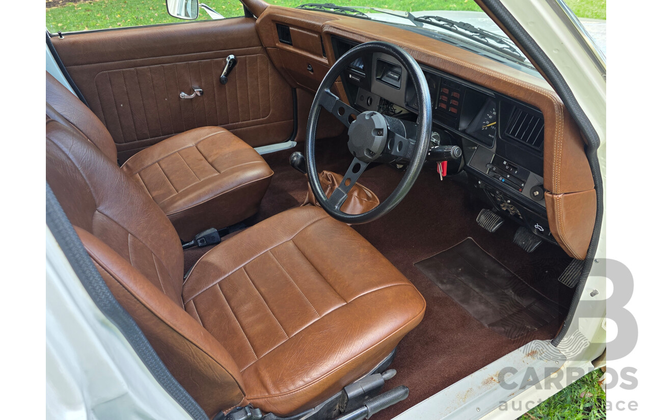 8/1981 Holden WB 2d Utility White V8 4.2L
