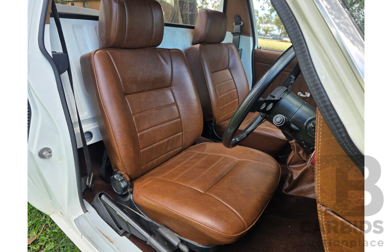 8/1981 Holden WB 2d Utility White V8 4.2L