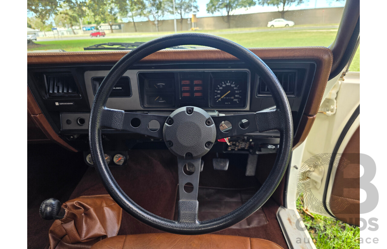 8/1981 Holden WB 2d Utility White V8 4.2L