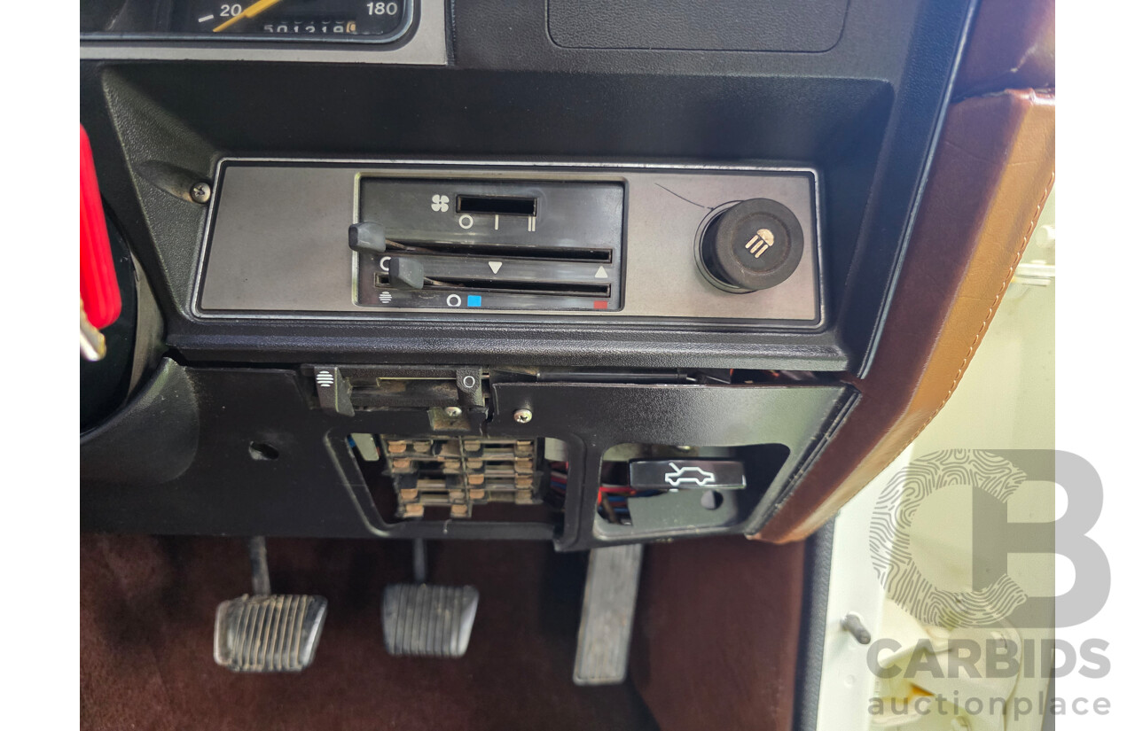8/1981 Holden WB 2d Utility White V8 4.2L