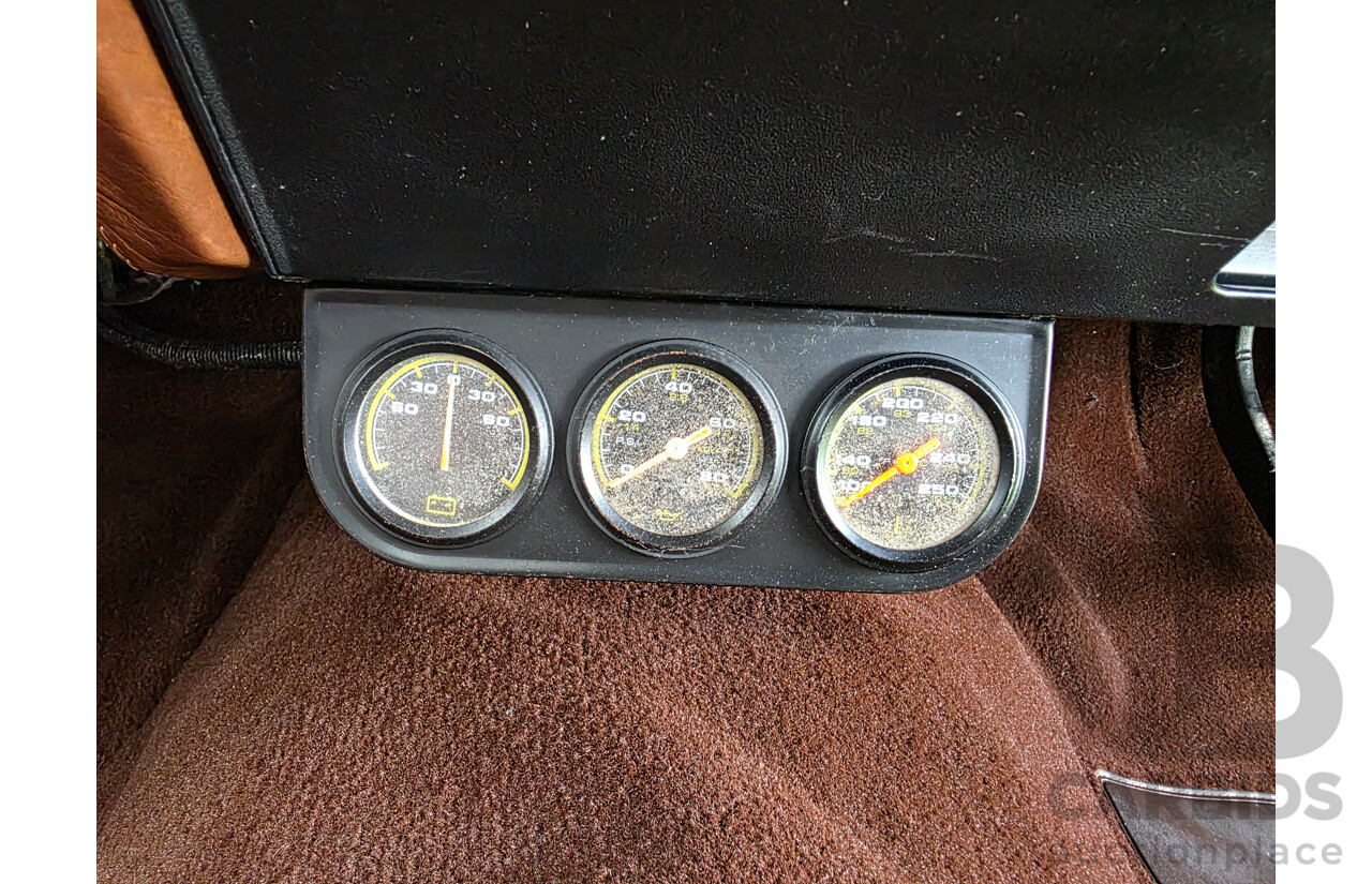 8/1981 Holden WB 2d Utility White V8 4.2L
