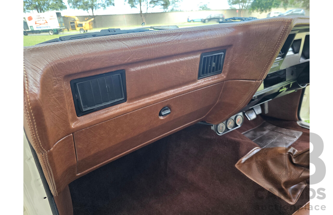 8/1981 Holden WB 2d Utility White V8 4.2L
