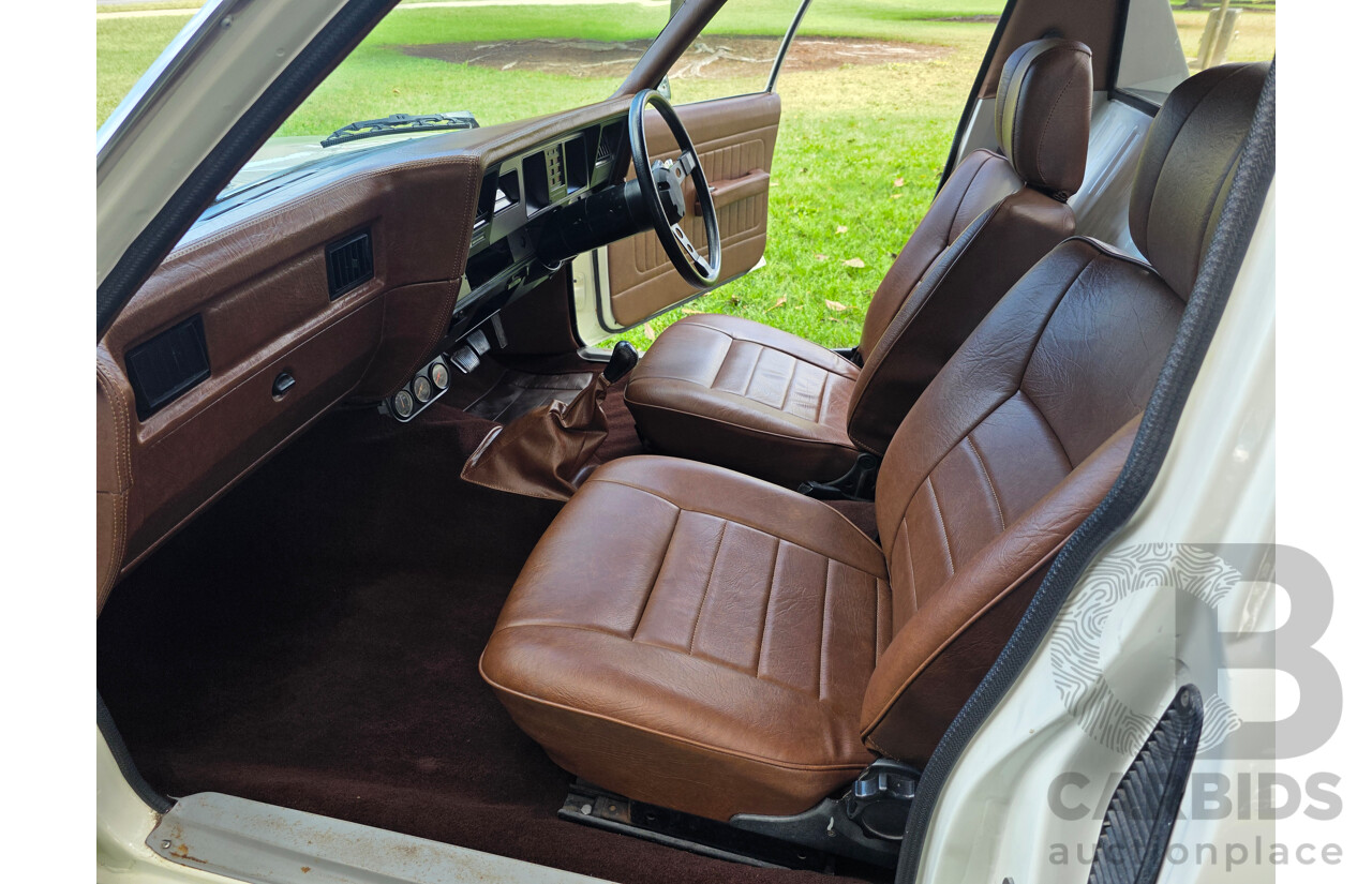 8/1981 Holden WB 2d Utility White V8 4.2L