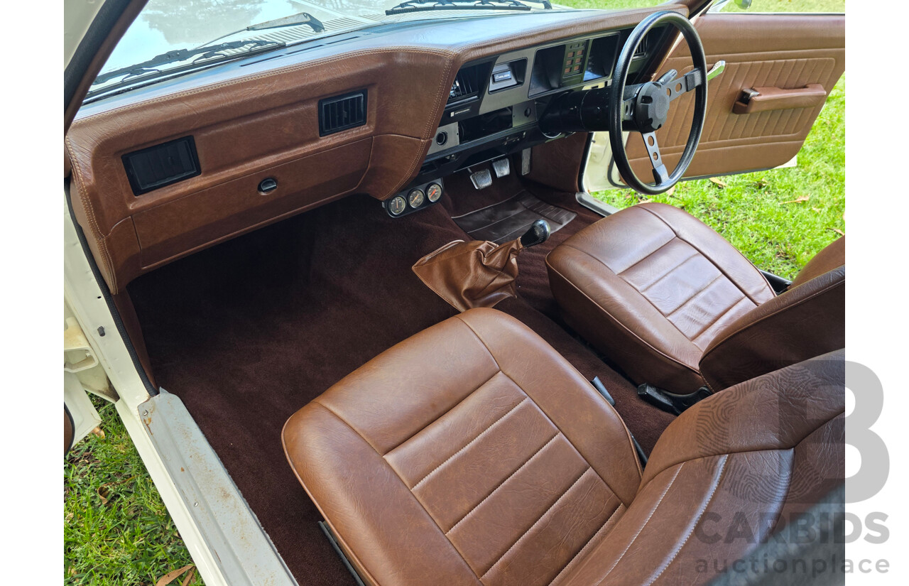 8/1981 Holden WB 2d Utility White V8 4.2L