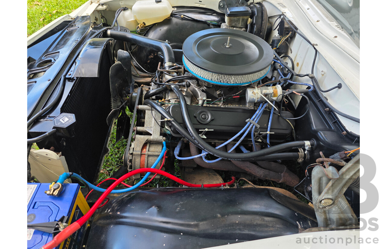 8/1981 Holden WB 2d Utility White V8 4.2L