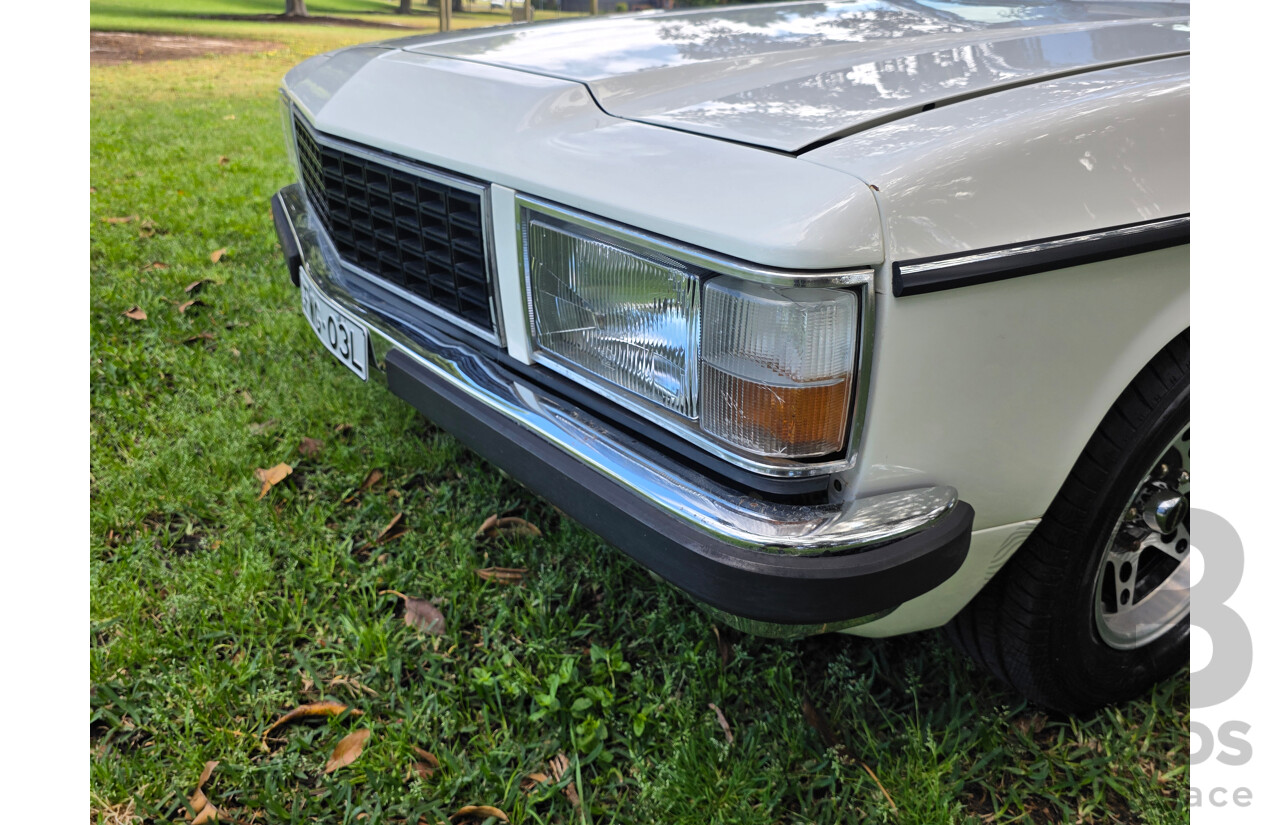 8/1981 Holden WB 2d Utility White V8 4.2L