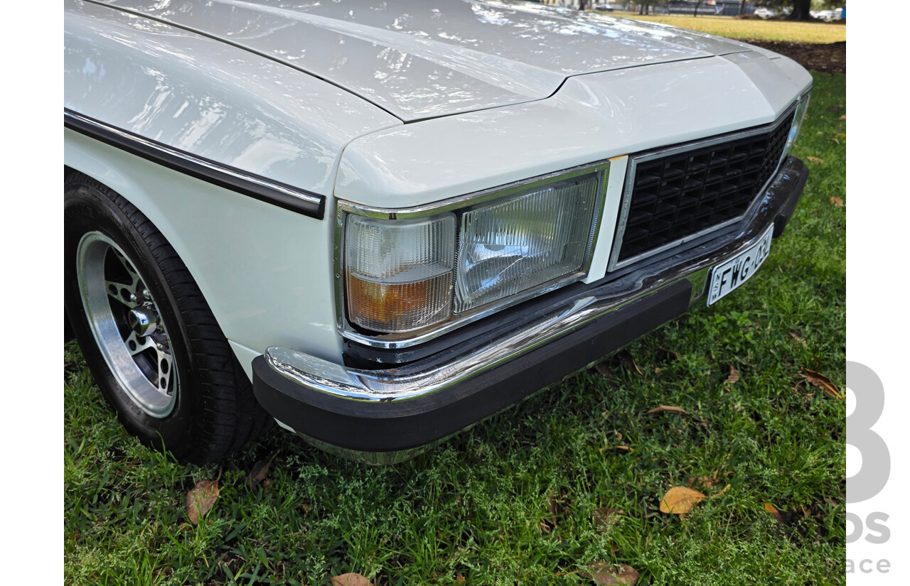 8/1981 Holden WB 2d Utility White V8 4.2L