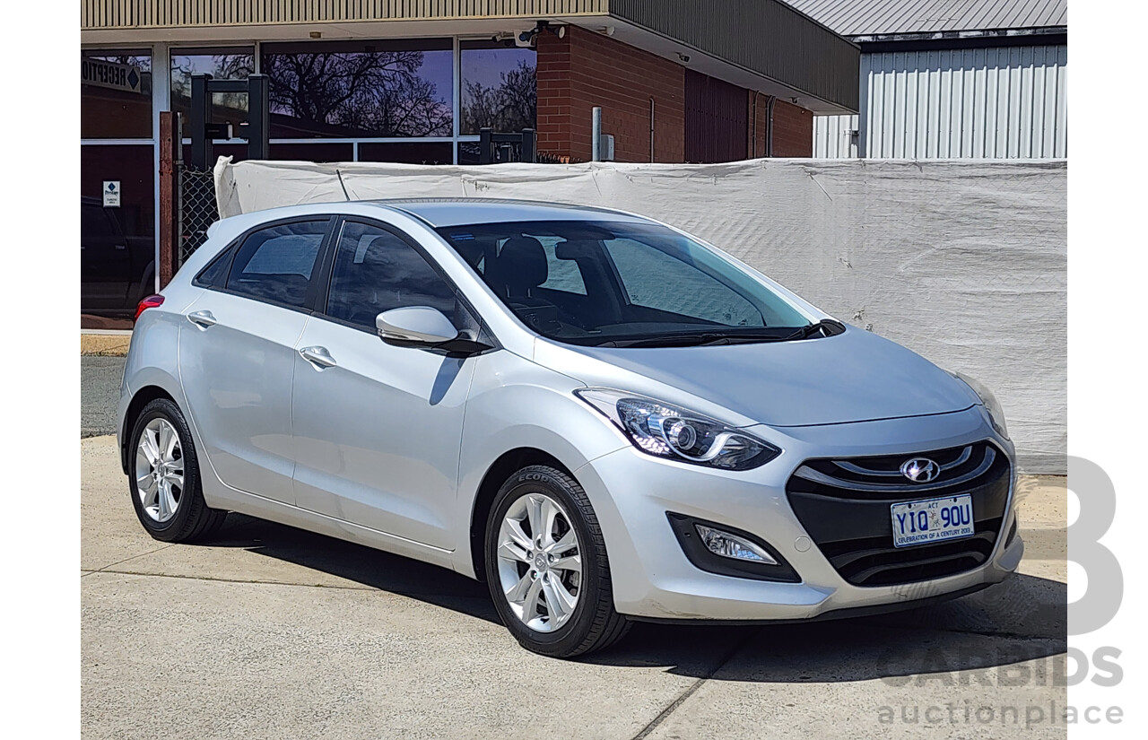 11/2014 Hyundai i30 SE 1.6 CRDi GD MY14 5d Hatchback Silver 1.6L