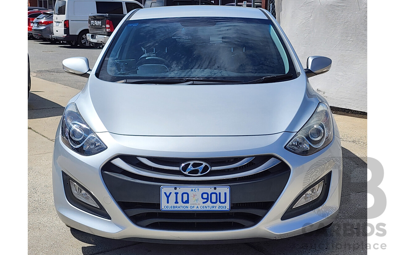 11/2014 Hyundai i30 SE 1.6 CRDi GD MY14 5d Hatchback Silver 1.6L