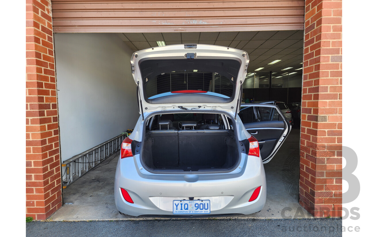 11/2014 Hyundai i30 SE 1.6 CRDi GD MY14 5d Hatchback Silver 1.6L