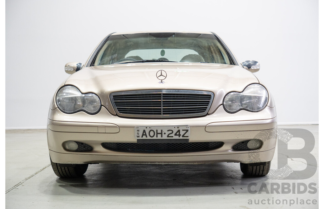10/2002 Mercedes-Benz C240 Classic W203 4d Sedan Gold 2.6L
