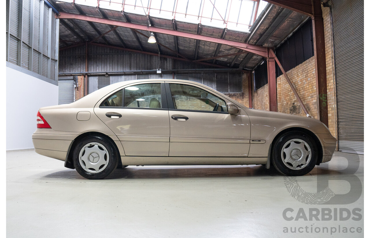 10/2002 Mercedes-Benz C240 Classic W203 4d Sedan Gold 2.6L
