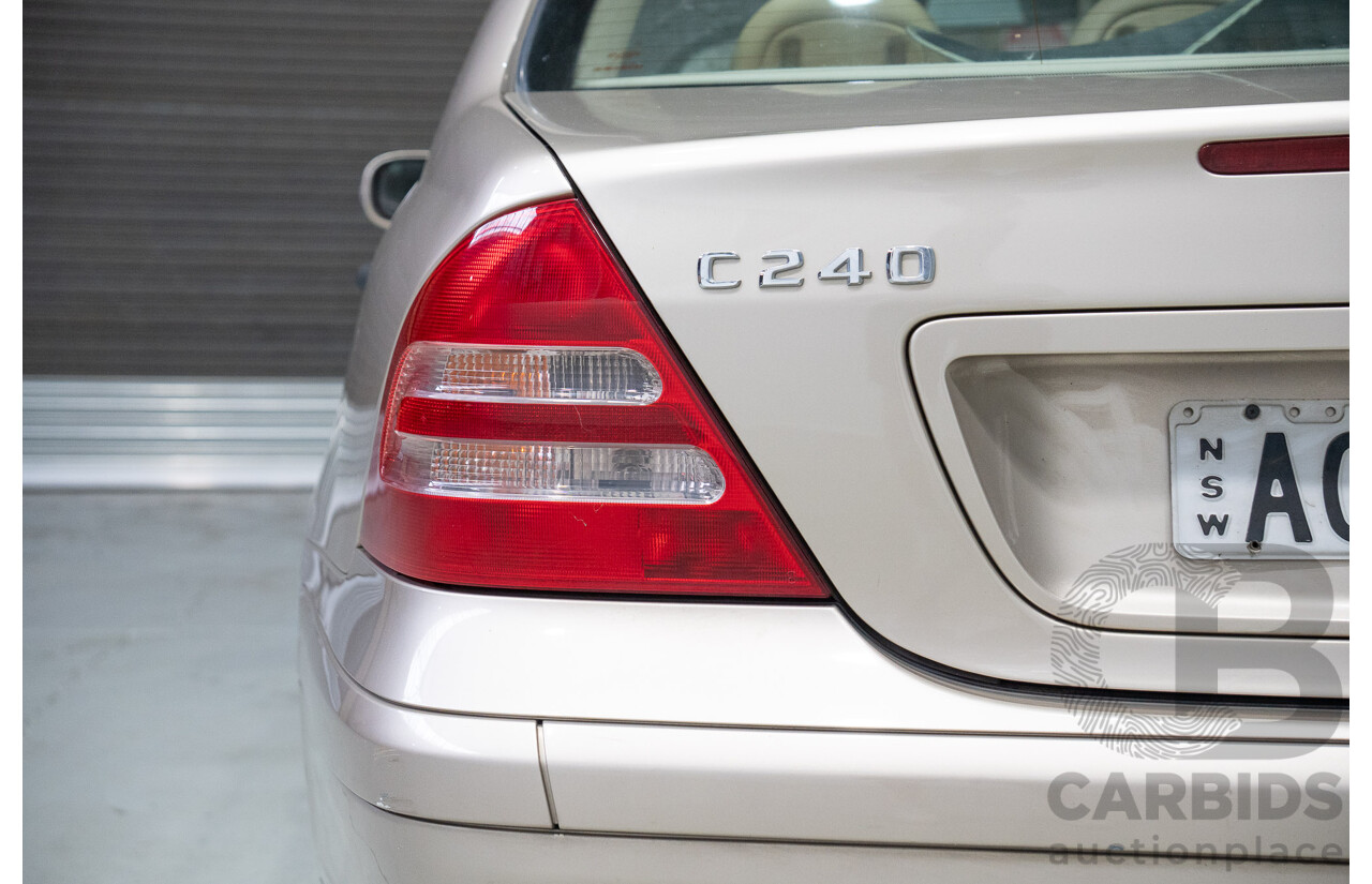 10/2002 Mercedes-Benz C240 Classic W203 4d Sedan Gold 2.6L