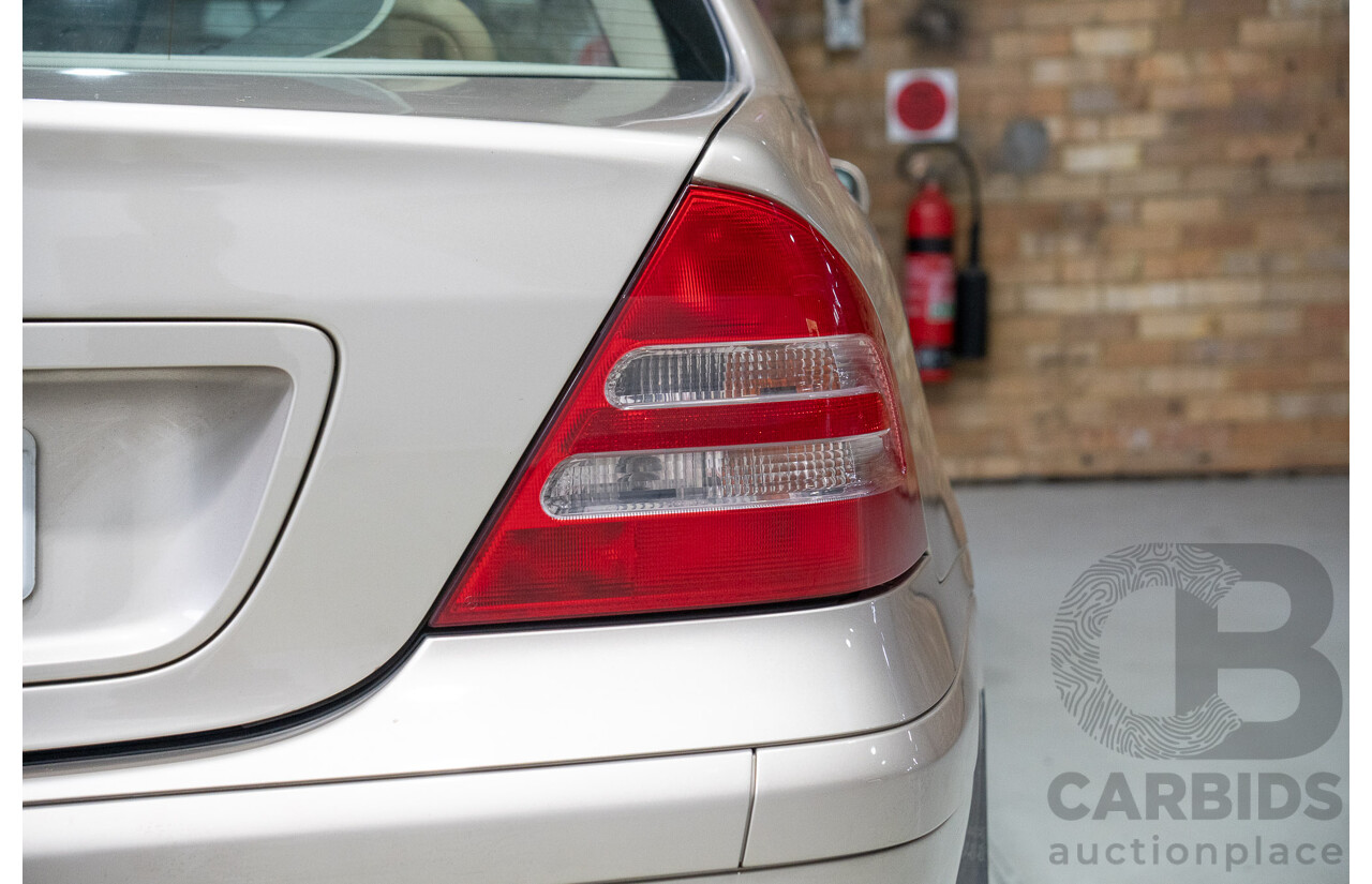 10/2002 Mercedes-Benz C240 Classic W203 4d Sedan Gold 2.6L