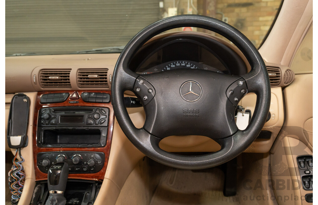 10/2002 Mercedes-Benz C240 Classic W203 4d Sedan Gold 2.6L