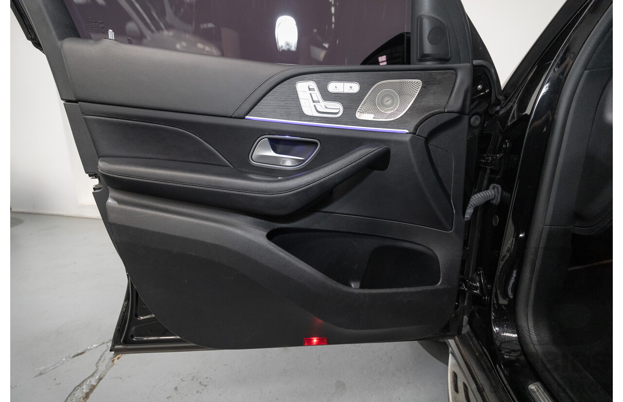 9/2021 Mercedes-Benz GLS 400d 4MATIC (AWD) X167 4d Wagon Obsidian Black Metallic / Wrapped Black Twin Turbo Diesel 2.9L