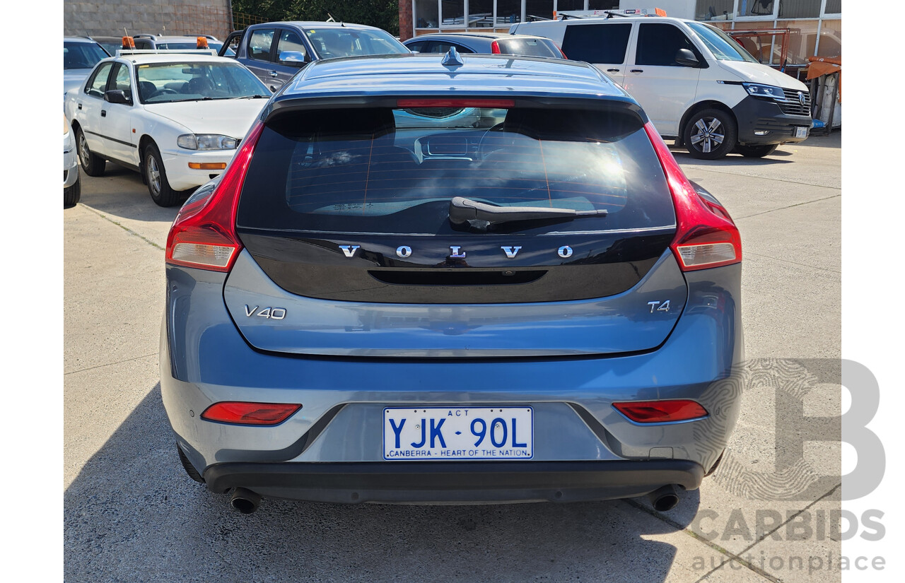 05/2013 Volvo V40 T4 Luxury M 5d Hatchback Blue 2.0L