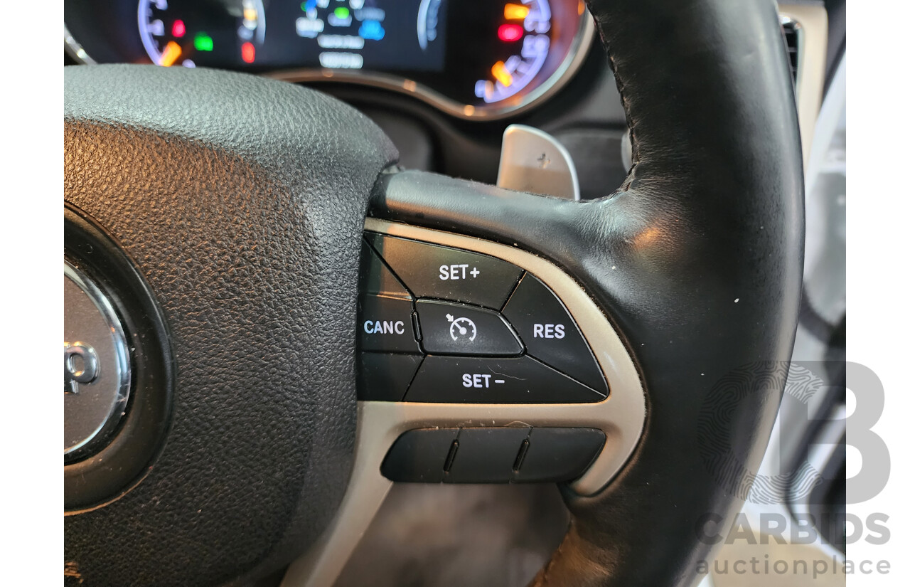 3/2015 Jeep Grand Cherokee Limited (4x4) WK MY15 4d Wagon White Turbo Diesel V6 3.0L
