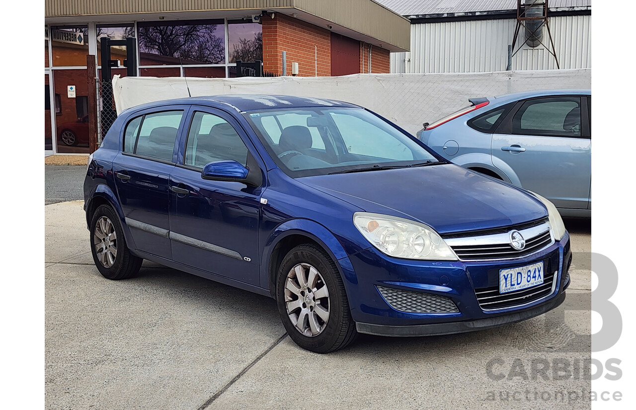 04/2007 Holden Astra CD AH MY07 5d Hatchback Blue 1.8L