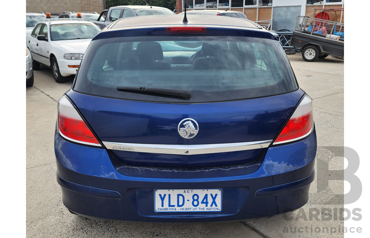 04/2007 Holden Astra CD AH MY07 5d Hatchback Blue 1.8L