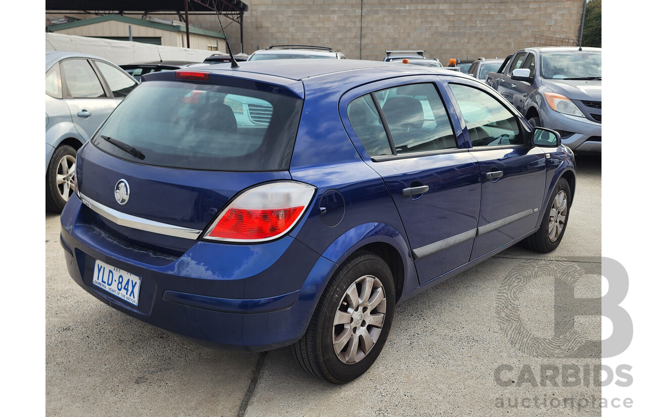 04/2007 Holden Astra CD AH MY07 5d Hatchback Blue 1.8L