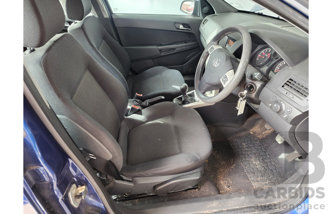 04/2007 Holden Astra CD AH MY07 5d Hatchback Blue 1.8L