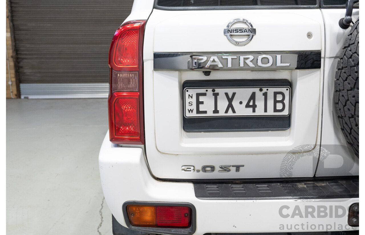 10/2015 Nissan Patrol ST (4x4) GU Series 9 4d Wagon White Turbo Diesel 3.0L