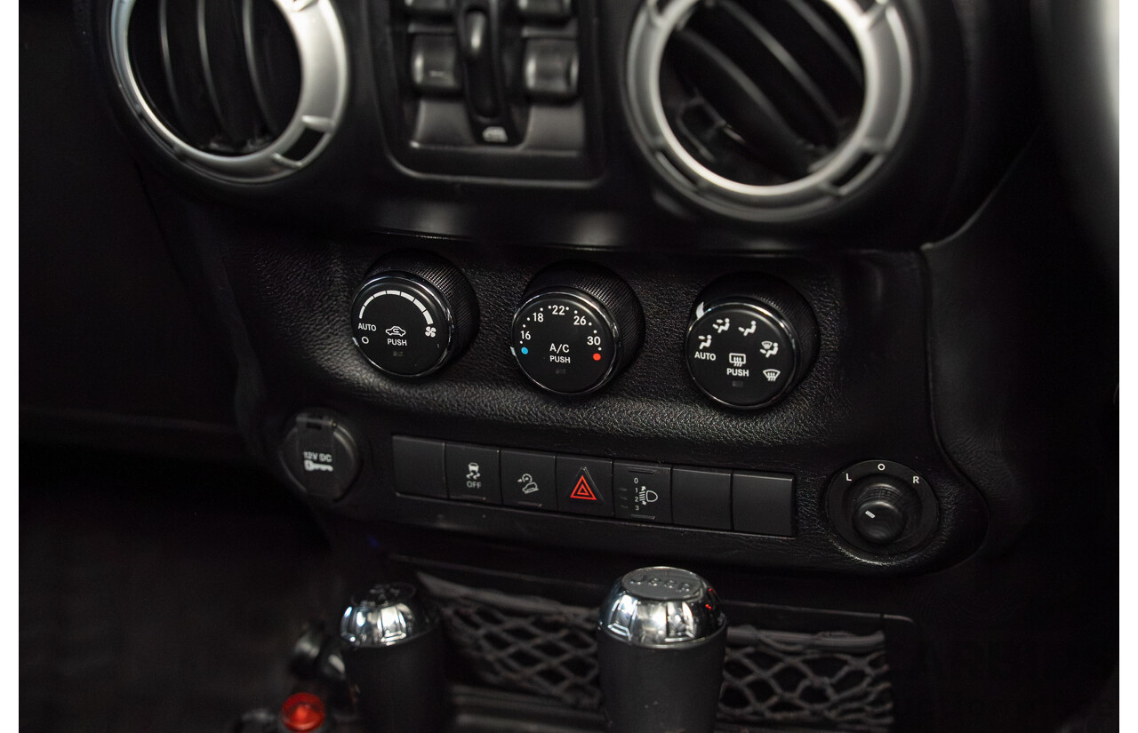 05/2015 Jeep Wrangler Unlimited Freedom IV (4x4) JK MY15 4d Hardtop Black V6 3.6L