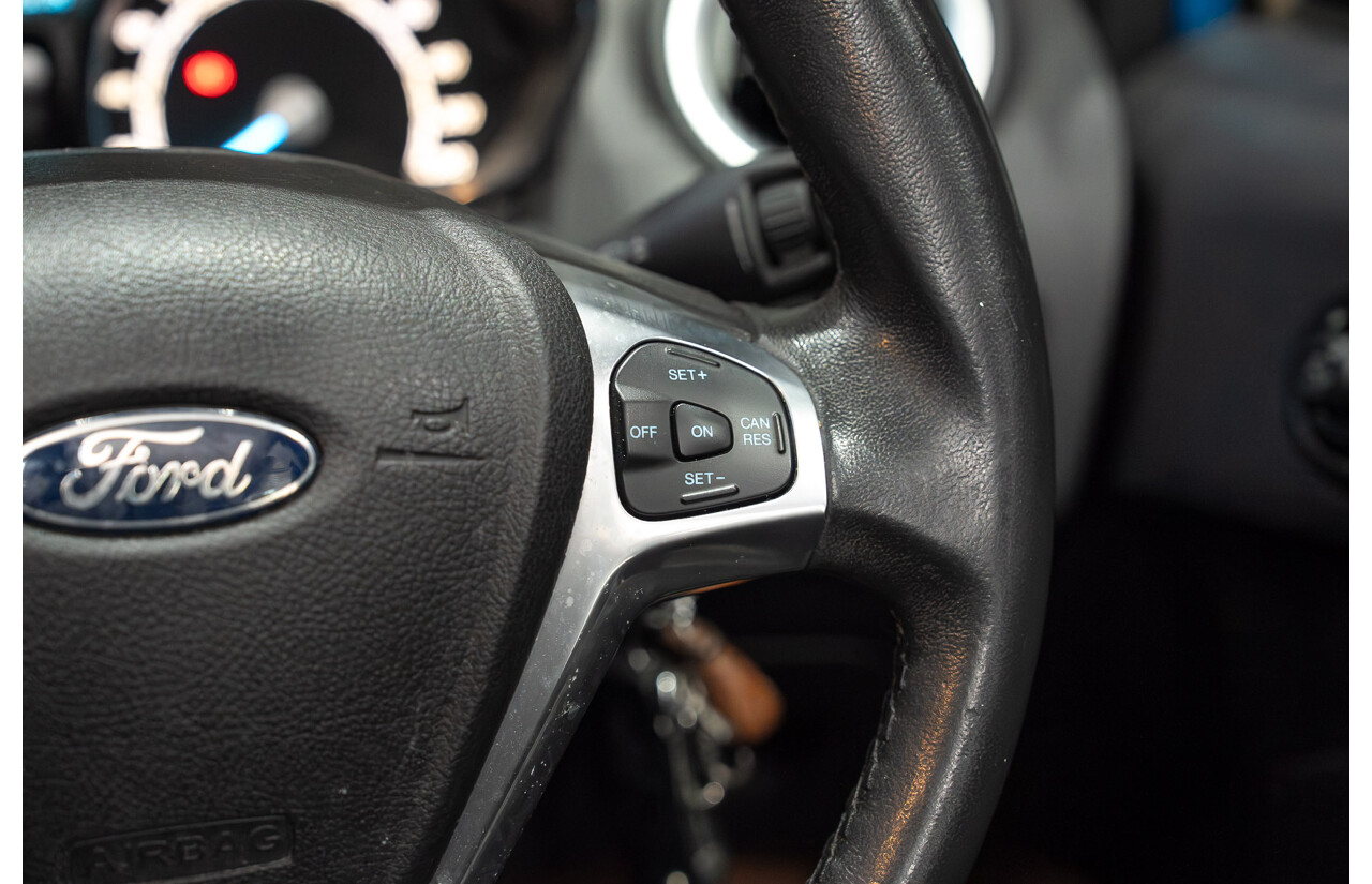 01/2014 Ford Fiesta Sport WZ 5d Hatchback Blue 1.0L