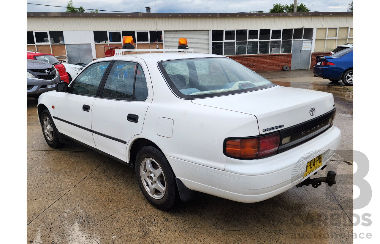 03/1994 Toyota Camry Executive SDV10 4d Sedan White 2.2L