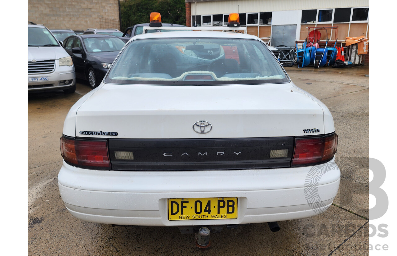 03/1994 Toyota Camry Executive SDV10 4d Sedan White 2.2L