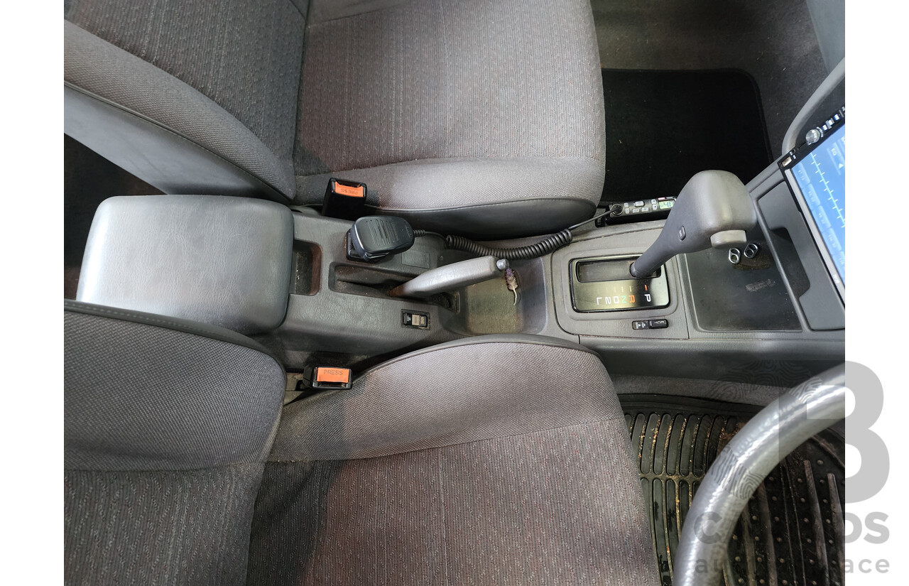 03/1994 Toyota Camry Executive SDV10 4d Sedan White 2.2L