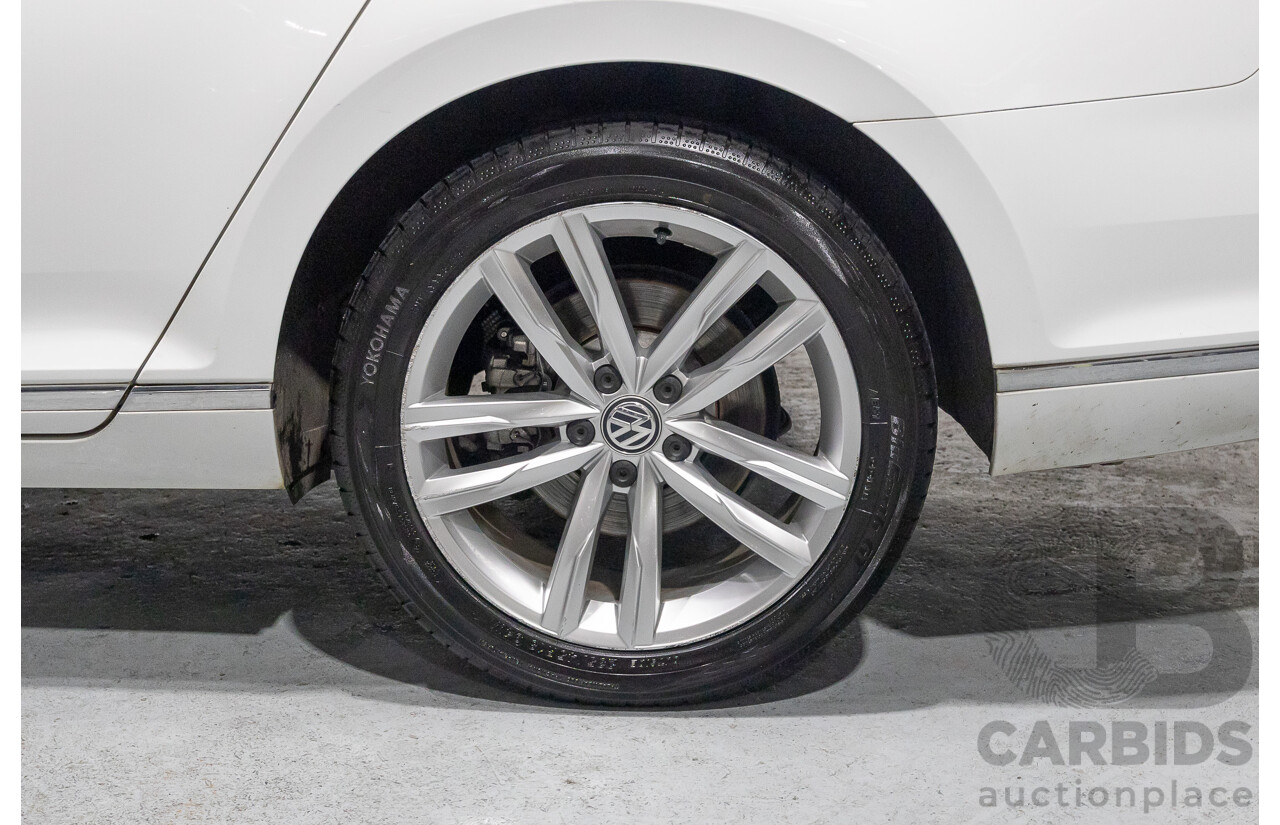 01/2016 Volkswagen Passat 140 TDI Highline 3C MY16 4D Wagon Pure White Turbo Diesel 2.0L