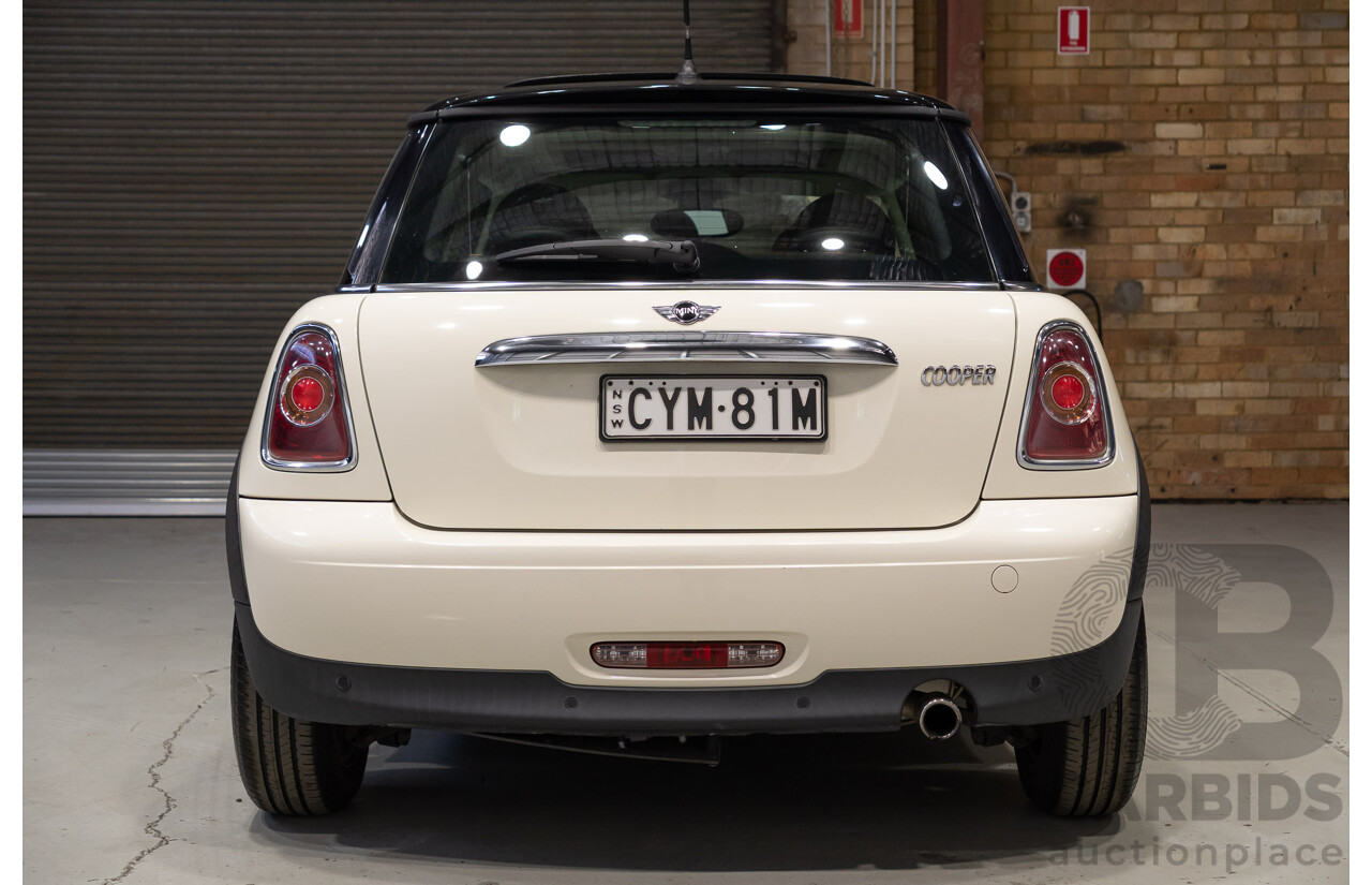 08/2011 Mini Cooper R56 MY11 2d Hatchback White 1.6L