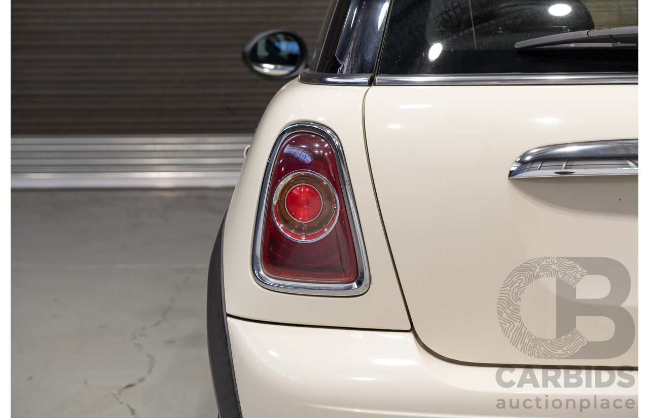 08/2011 Mini Cooper R56 MY11 2d Hatchback White 1.6L