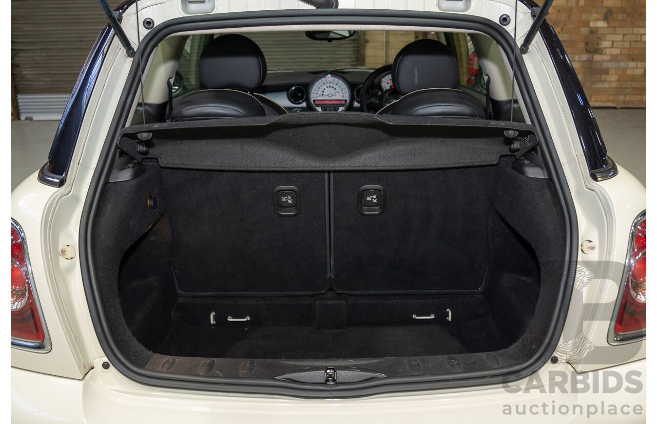 08/2011 Mini Cooper R56 MY11 2d Hatchback White 1.6L