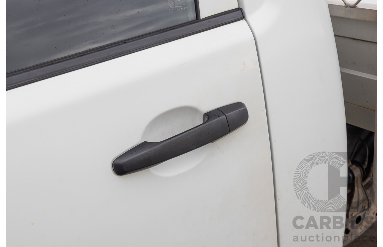 03/2015 Mitsubishi Triton GL MN MY15 C/Chas white  2.4L