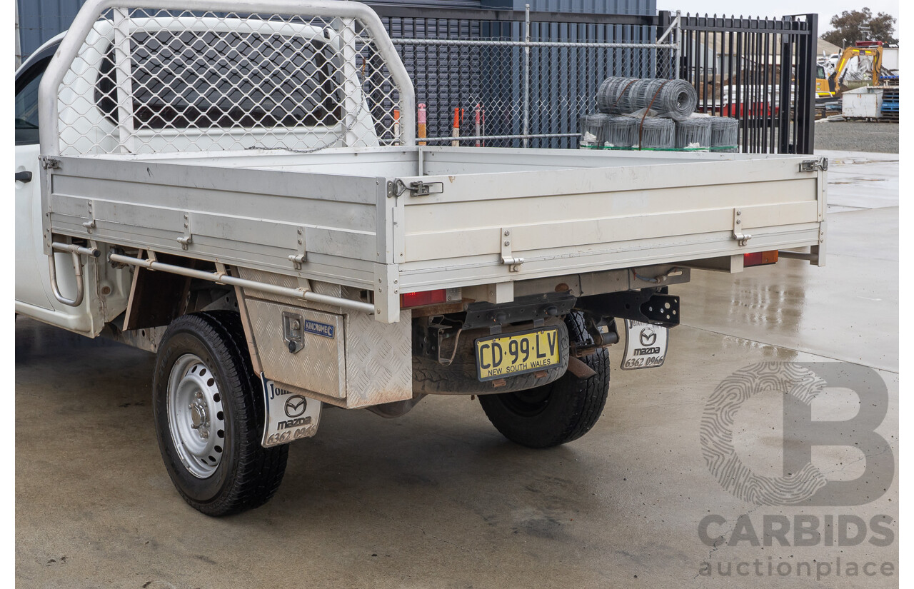 03/2015 Mitsubishi Triton GL MN MY15 C/Chas white  2.4L