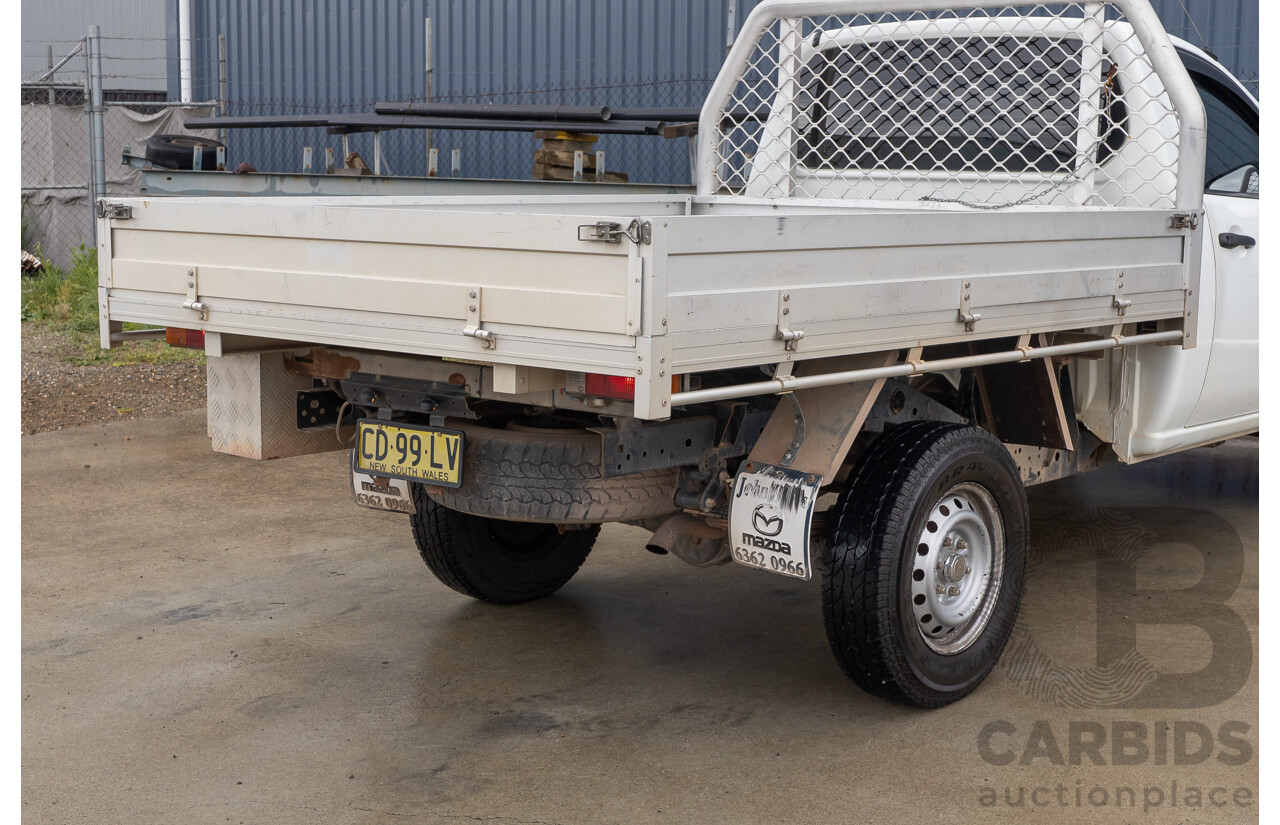 03/2015 Mitsubishi Triton GL MN MY15 C/Chas white  2.4L