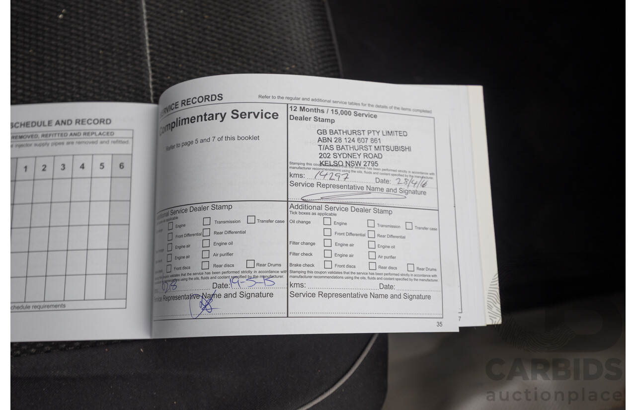 03/2015 Mitsubishi Triton GL MN MY15 C/Chas white  2.4L