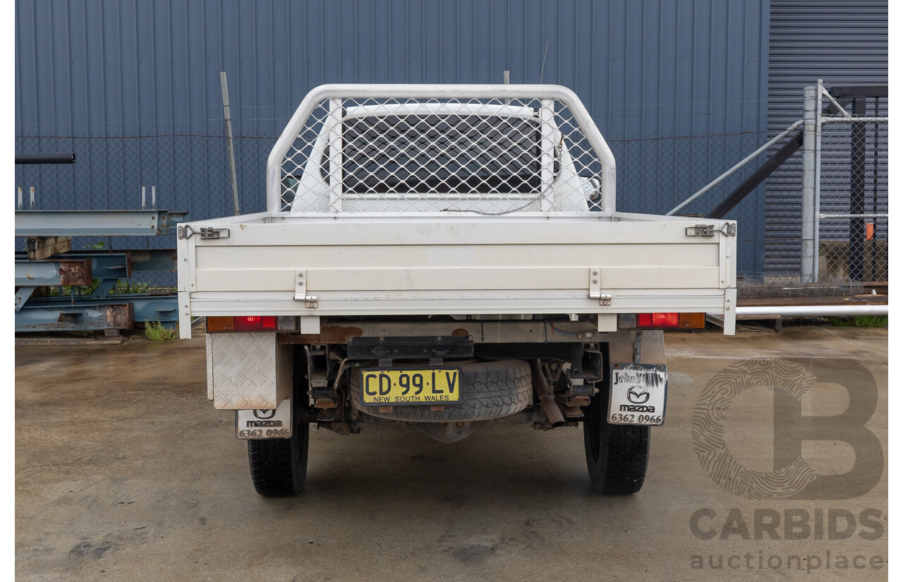 03/2015 Mitsubishi Triton GL MN MY15 C/Chas white 2.4L